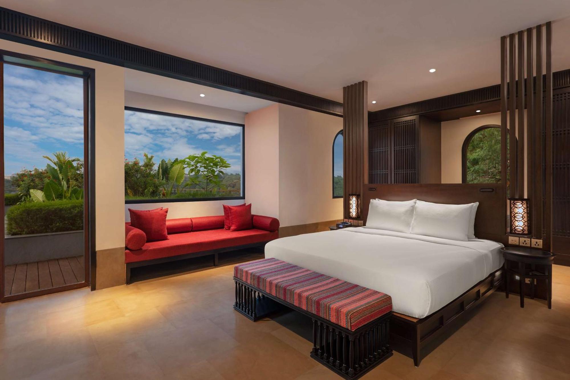 Hilton Goa Resort Кандолим Экстерьер фото