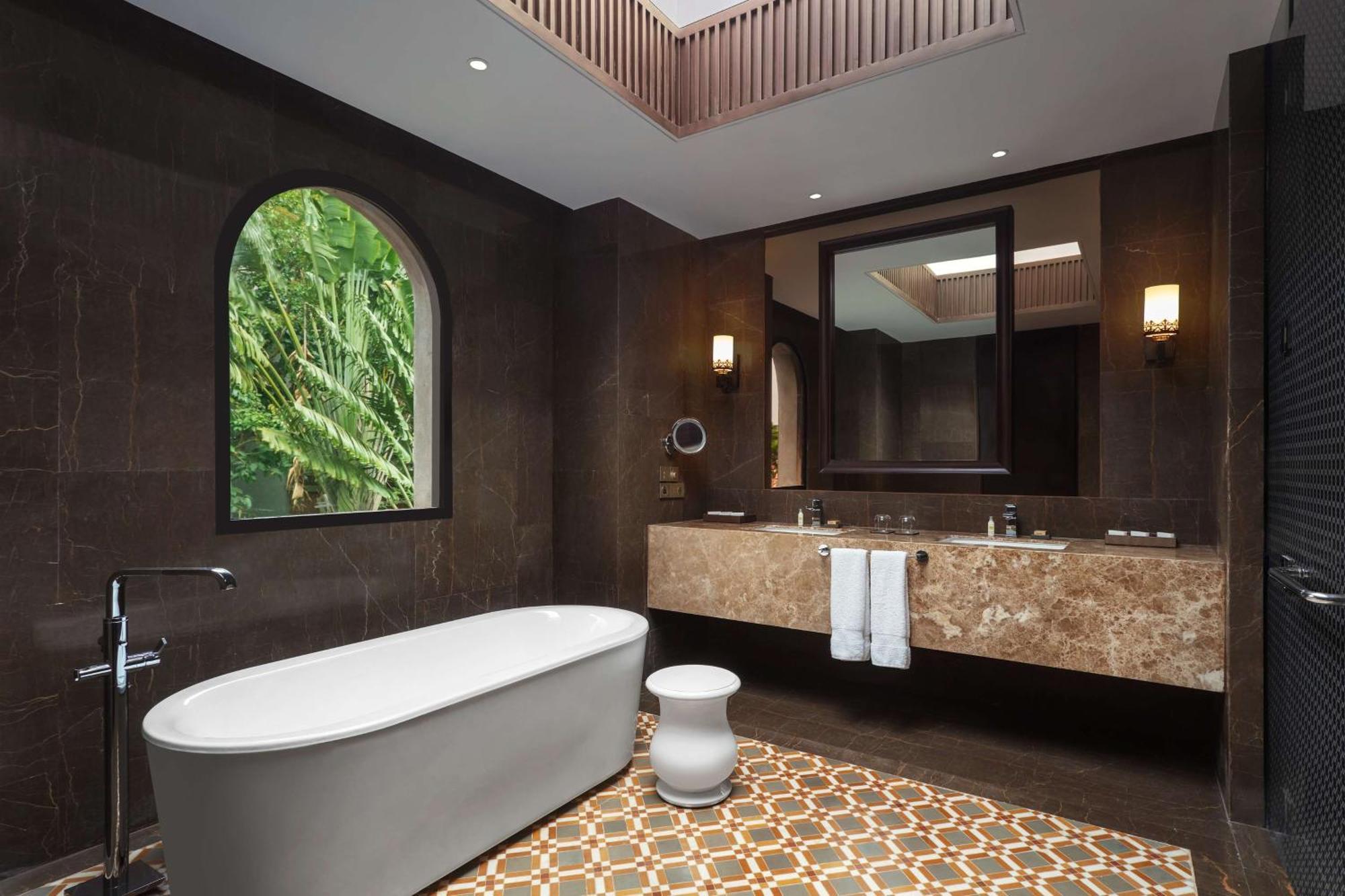 Hilton Goa Resort Кандолим Экстерьер фото