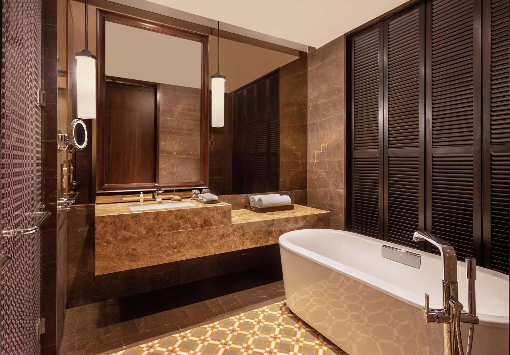 Hilton Goa Resort Кандолим Экстерьер фото