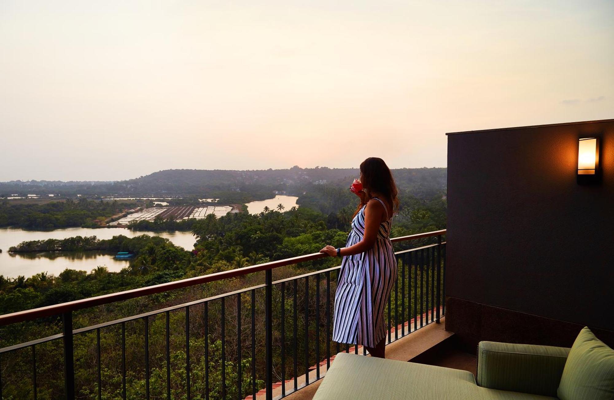 Hilton Goa Resort Кандолим Экстерьер фото